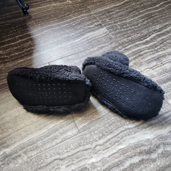 Disney Brand fluffy warm slippers size 7/8 women's - Picture 2 of 3